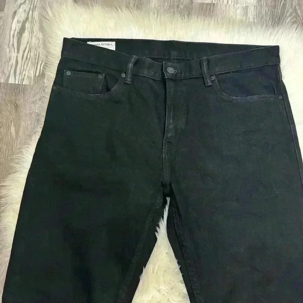 Banana Republic straight black nwot sz 35w 30L